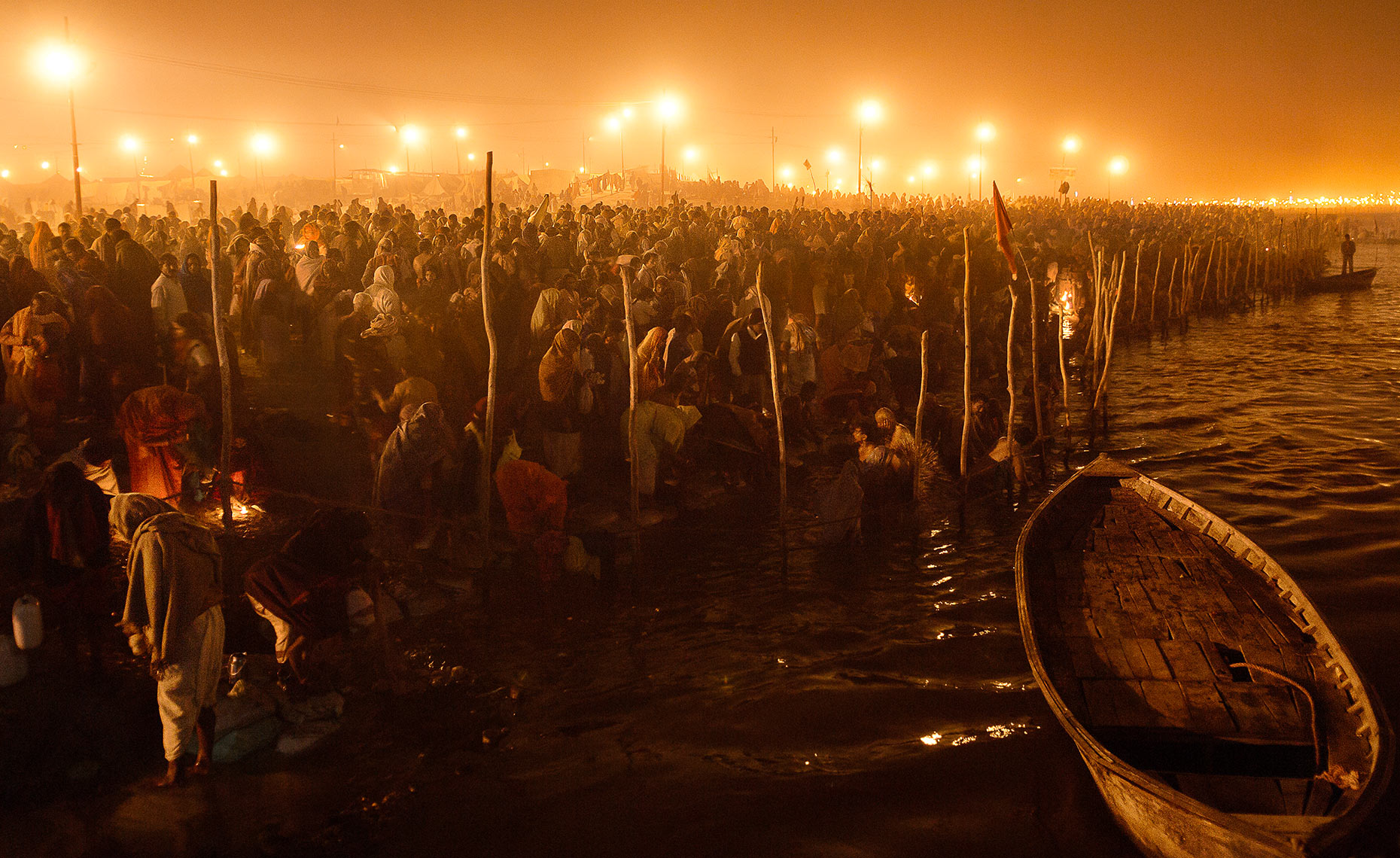 millions of Hindu pilgrims at Ganges River, Kumbh Mela, Allahabad, India Photo © Konstantino Hatzisarros 2010