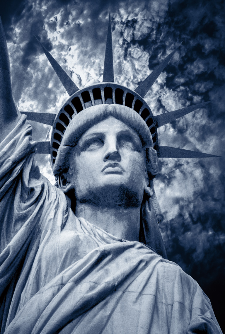 the_statue_of_liberty_new_york_postcard