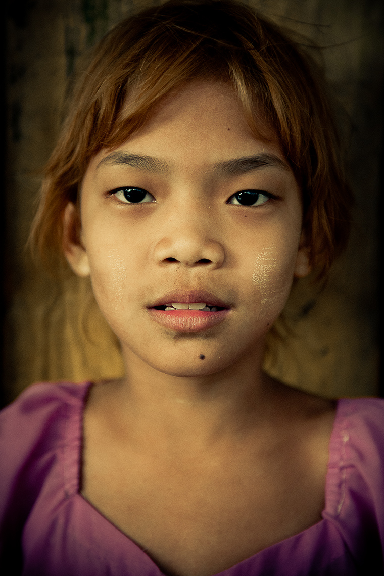 young_burmese_girl_Myanmar_Burma